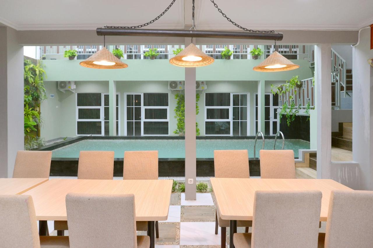 Oyo 583 Puri Gejayan Asri Syariah Hotel Kejayan Екстериор снимка